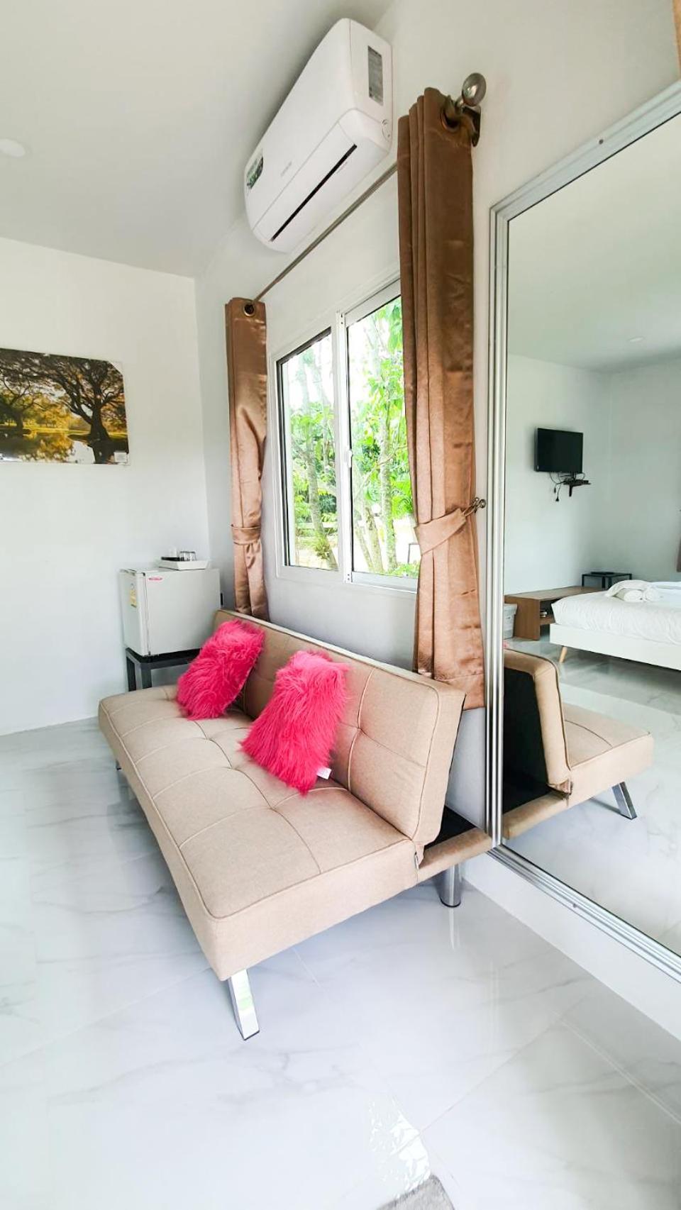Dhanhill Bed&Cafe Bu Khanun Dış mekan fotoğraf